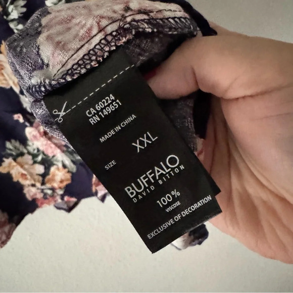 Buffalo Flutter Sleeve Floral Split Neck Top Navy Blossoms XXL Womens Spring - Picture 12 of 16